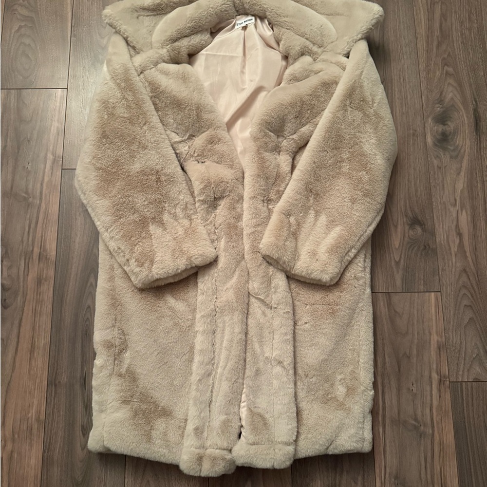 Steve Madden Cream Faux Fur Coat